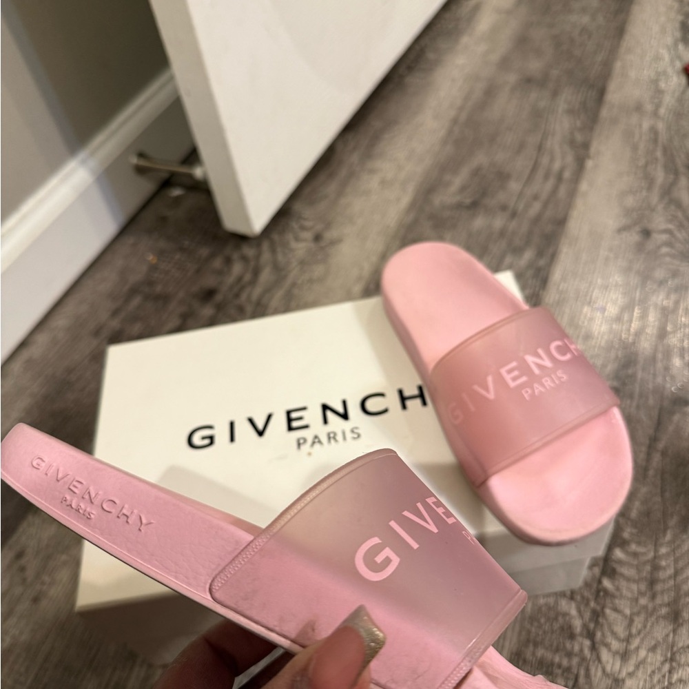 Givenchy Kids Pink Slides